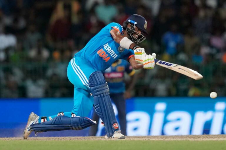 How Pitch Conditions Influence Top Batsman and Bowler Bets in IPL at Saffronexch